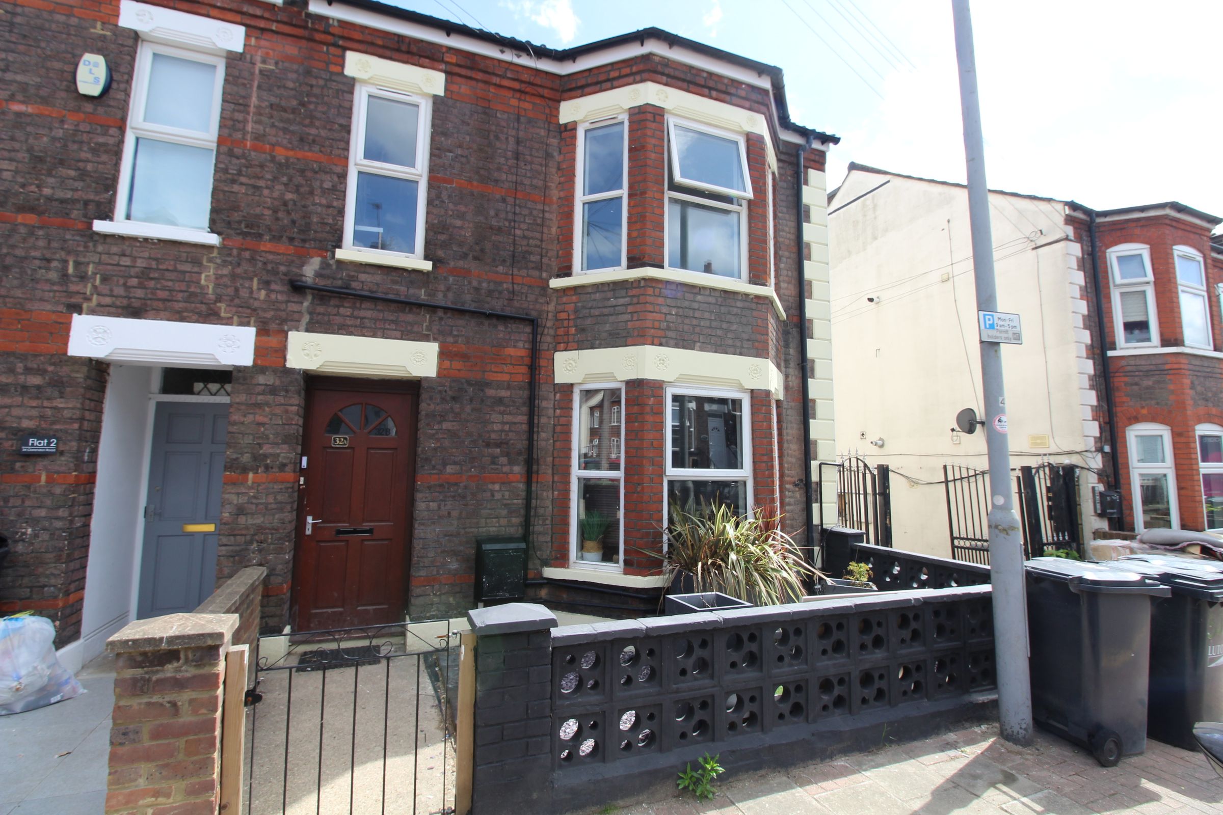 2 bed flat to rent in Clarendon Road, Luton LU2 Zoopla