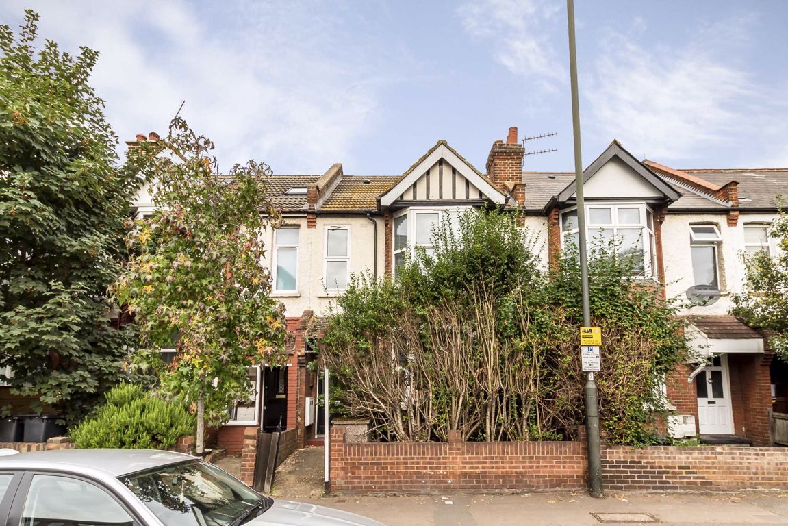2 bed flat to rent in Kingston Road, London SW20 Zoopla