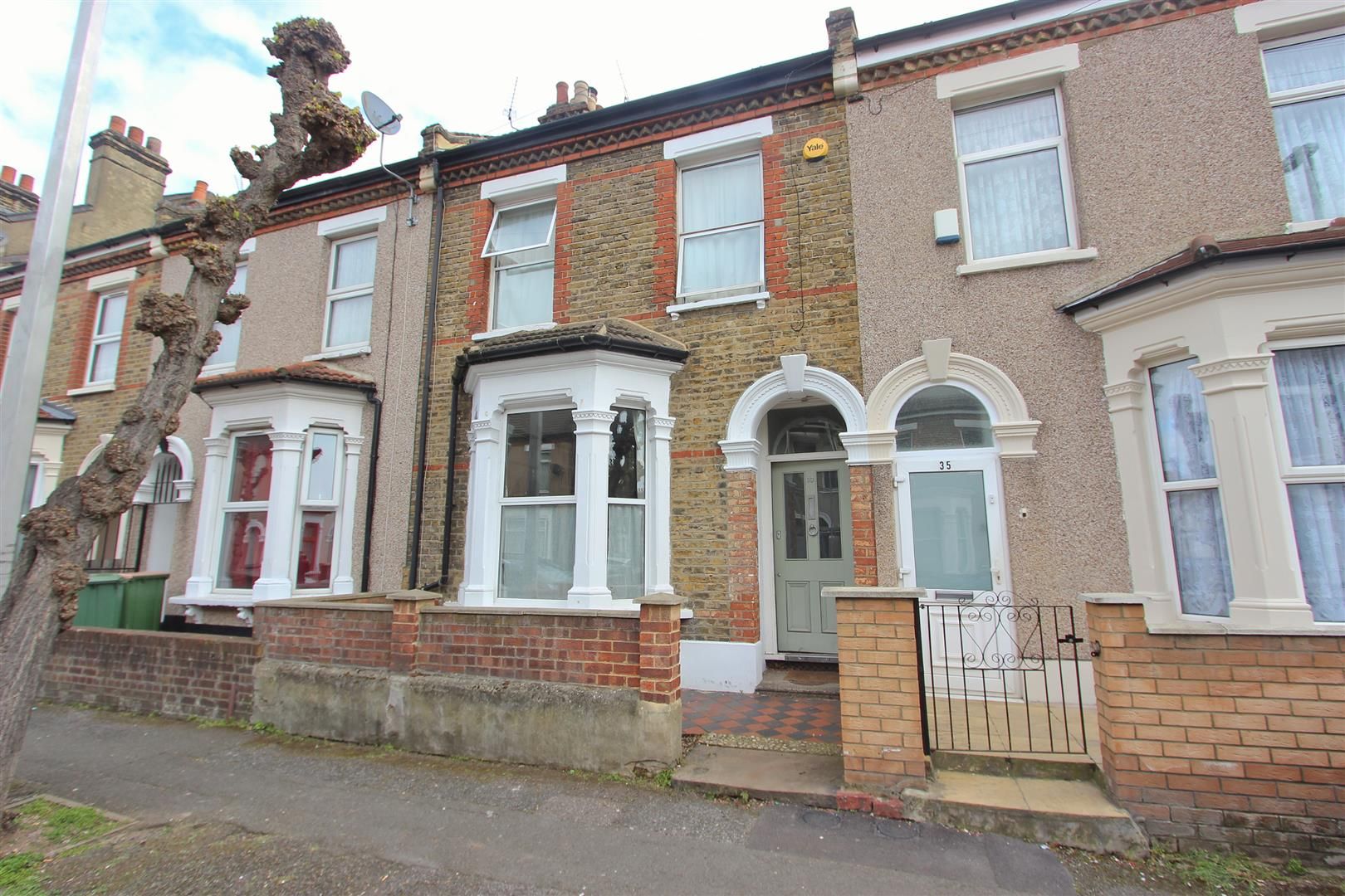 Warwick Road, London E15  