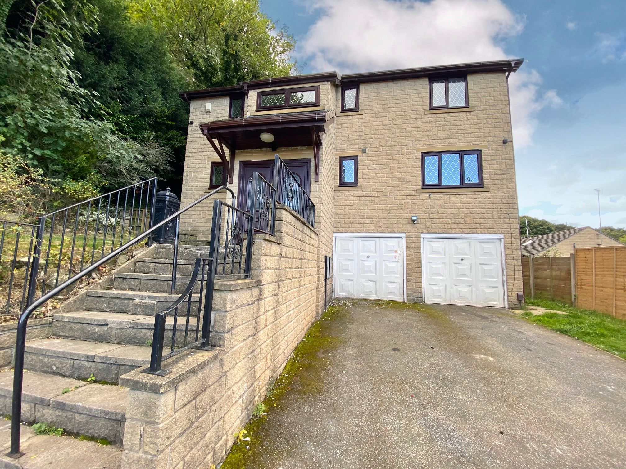 4 bed property to rent in Uplands, Birkby, Huddersfield HD2 Zoopla