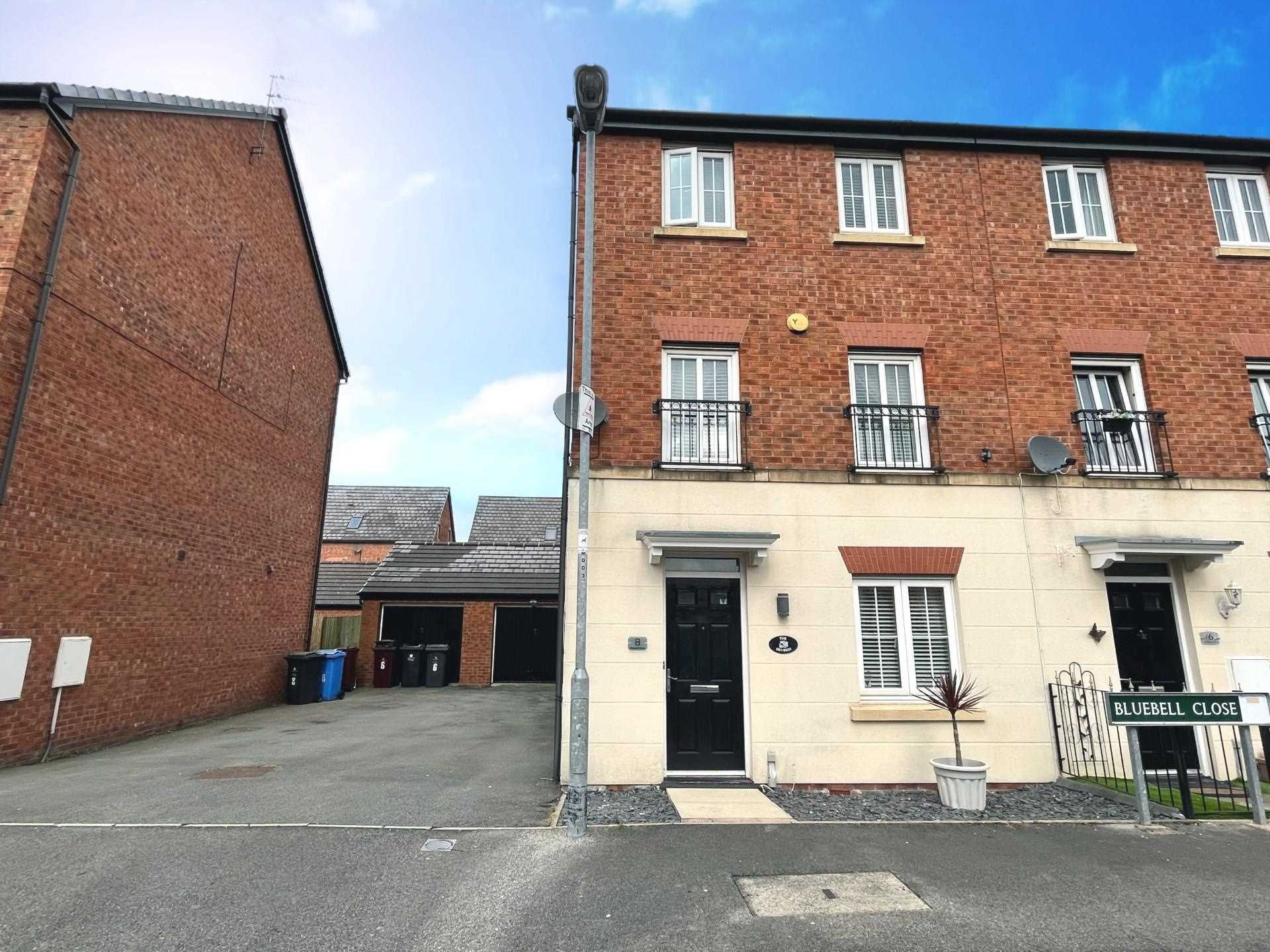 4 bed end terrace house for sale in Bluebell Close, Park Meadows L32