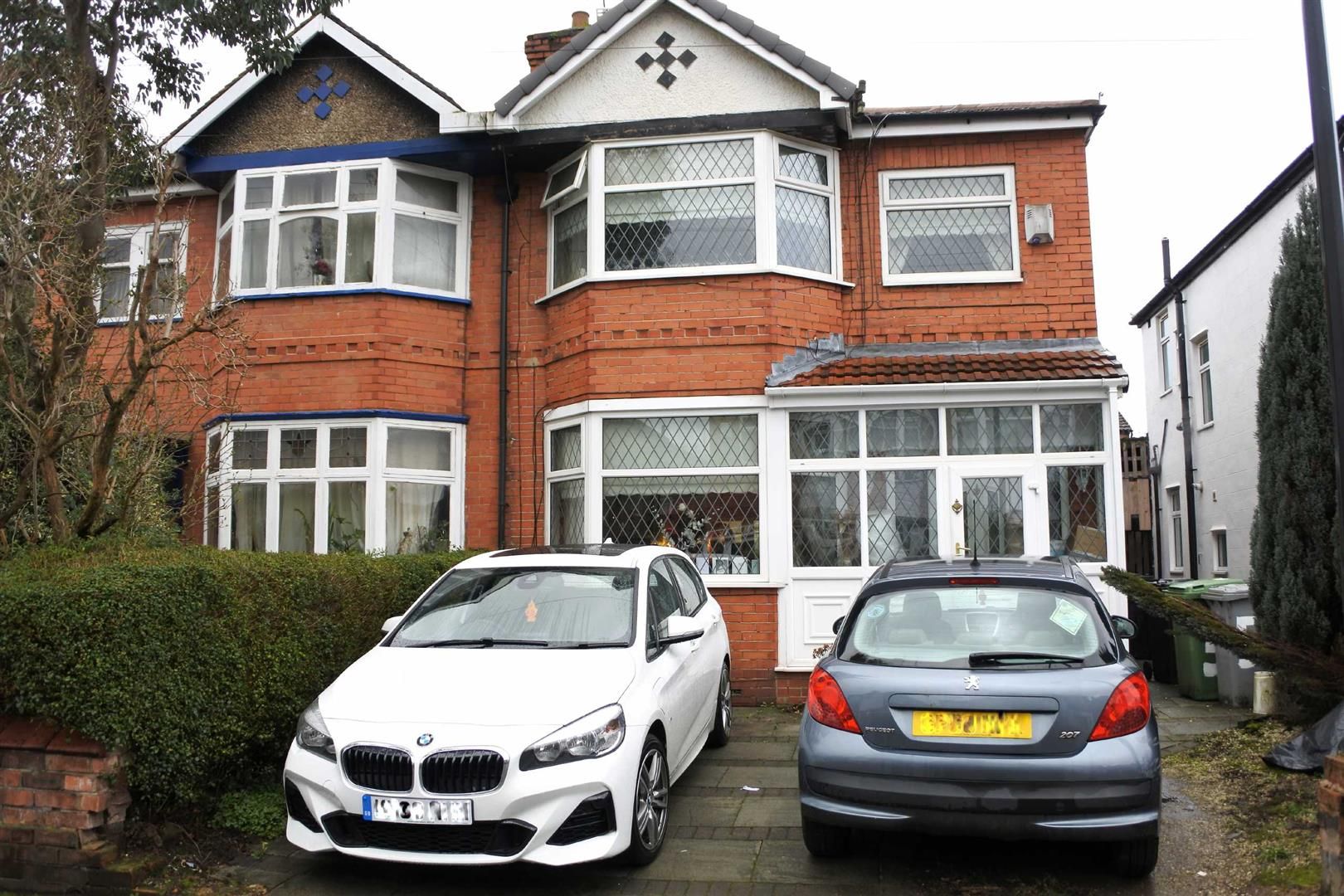 3 bed semidetached house for sale in Garden Avenue, Stretford