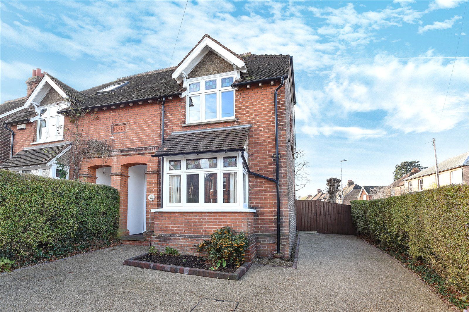 4 bed semidetached house to rent in St. Johns Road, Sevenoaks, Kent