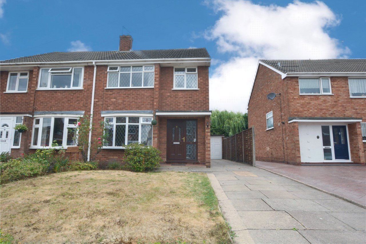 3 bed semidetached house for sale in Hill Side, Kingsbury, Tamworth