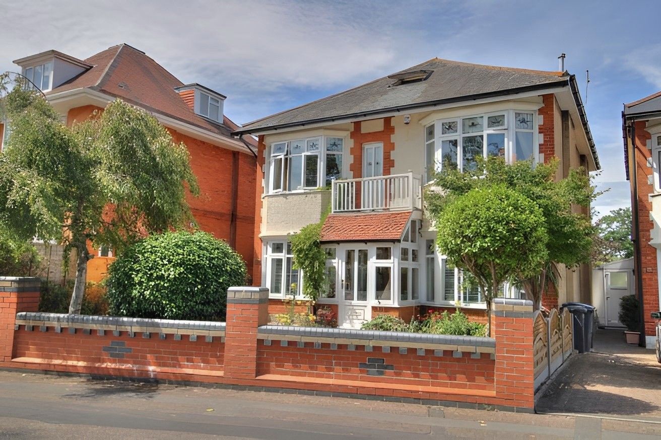 4 bed detached house for sale in Heron Court Road, Bournemouth BH9 Zoopla