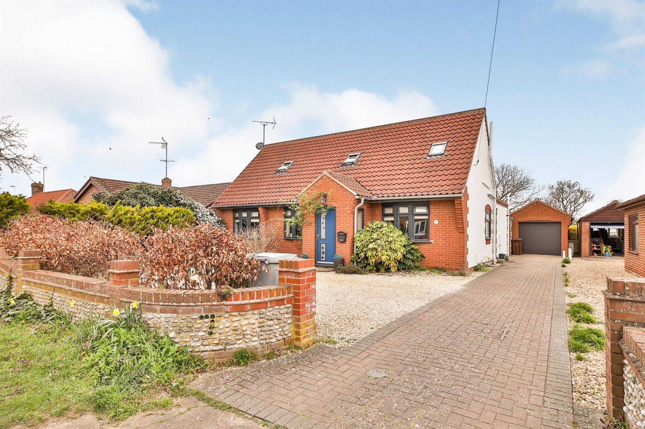 4 bed bungalow for sale in Ivy Road, Spixworth, Norwich NR10 Zoopla