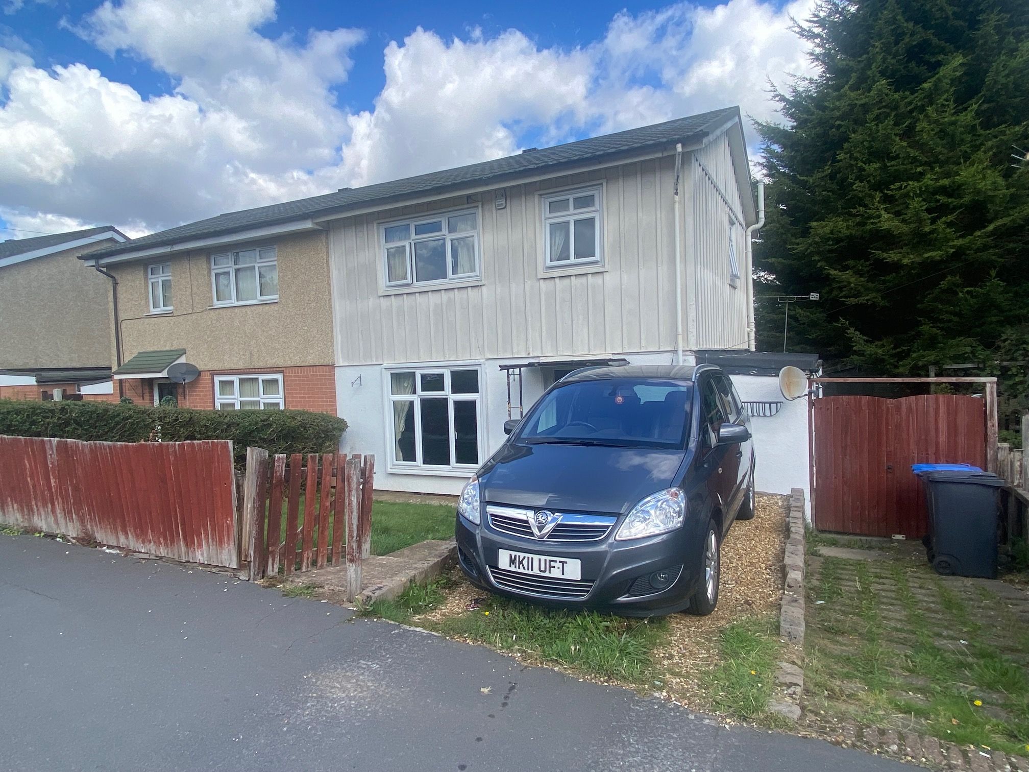 3 bed semidetached house for sale in Wentworth Road, Rugby CV22 Zoopla