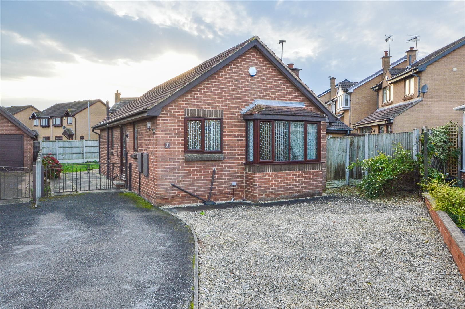 2 bed detached bungalow for sale in Ryedale Close, Altofts, Normanton