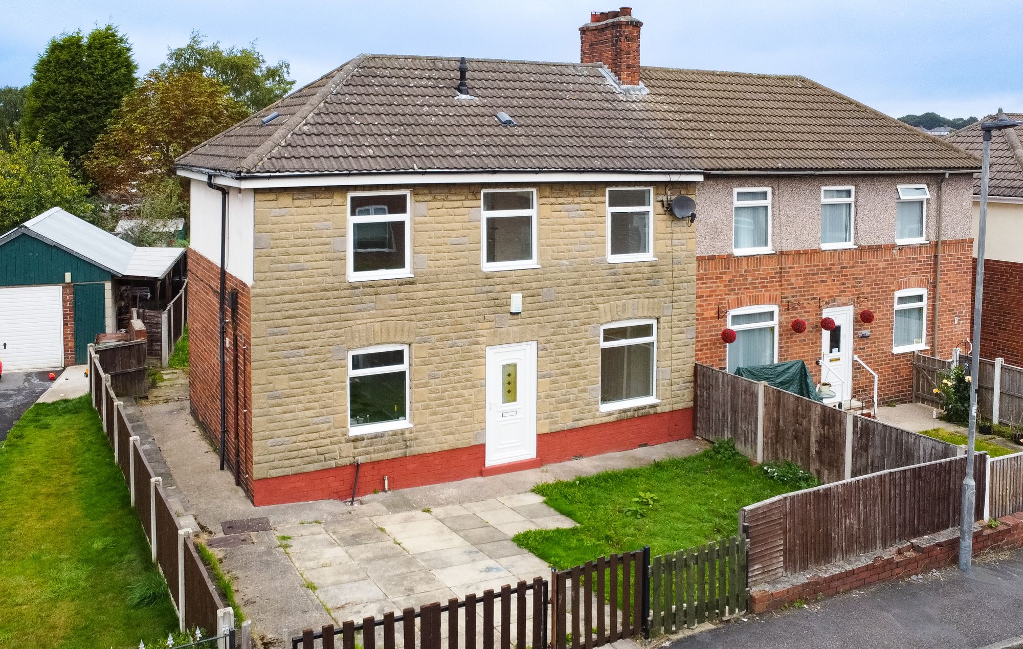 2 bed semidetached house for sale in South Street, Havercroft