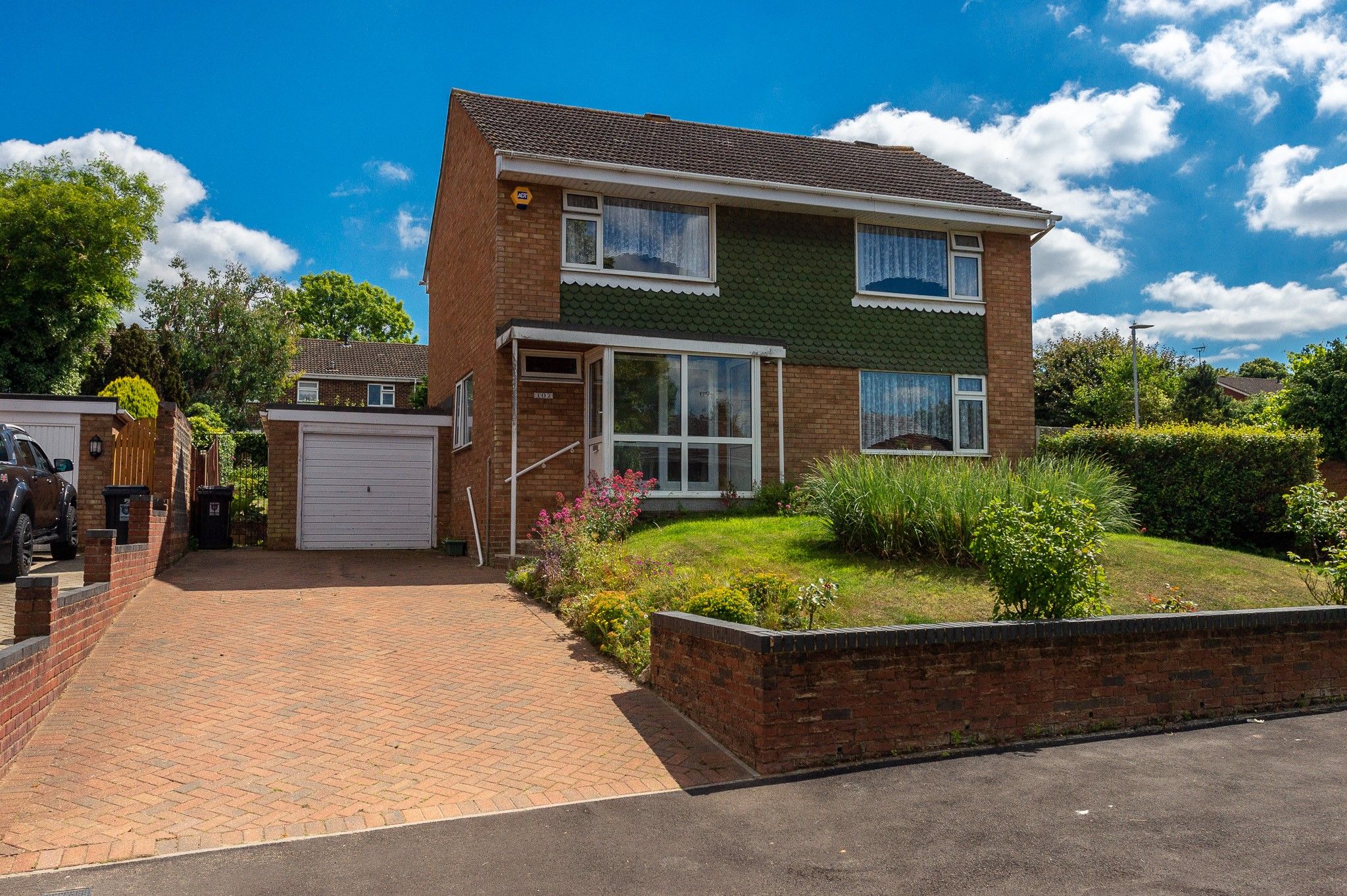 3 bed detached house for sale in Wootton Drive, Hemel Hempstead HP2