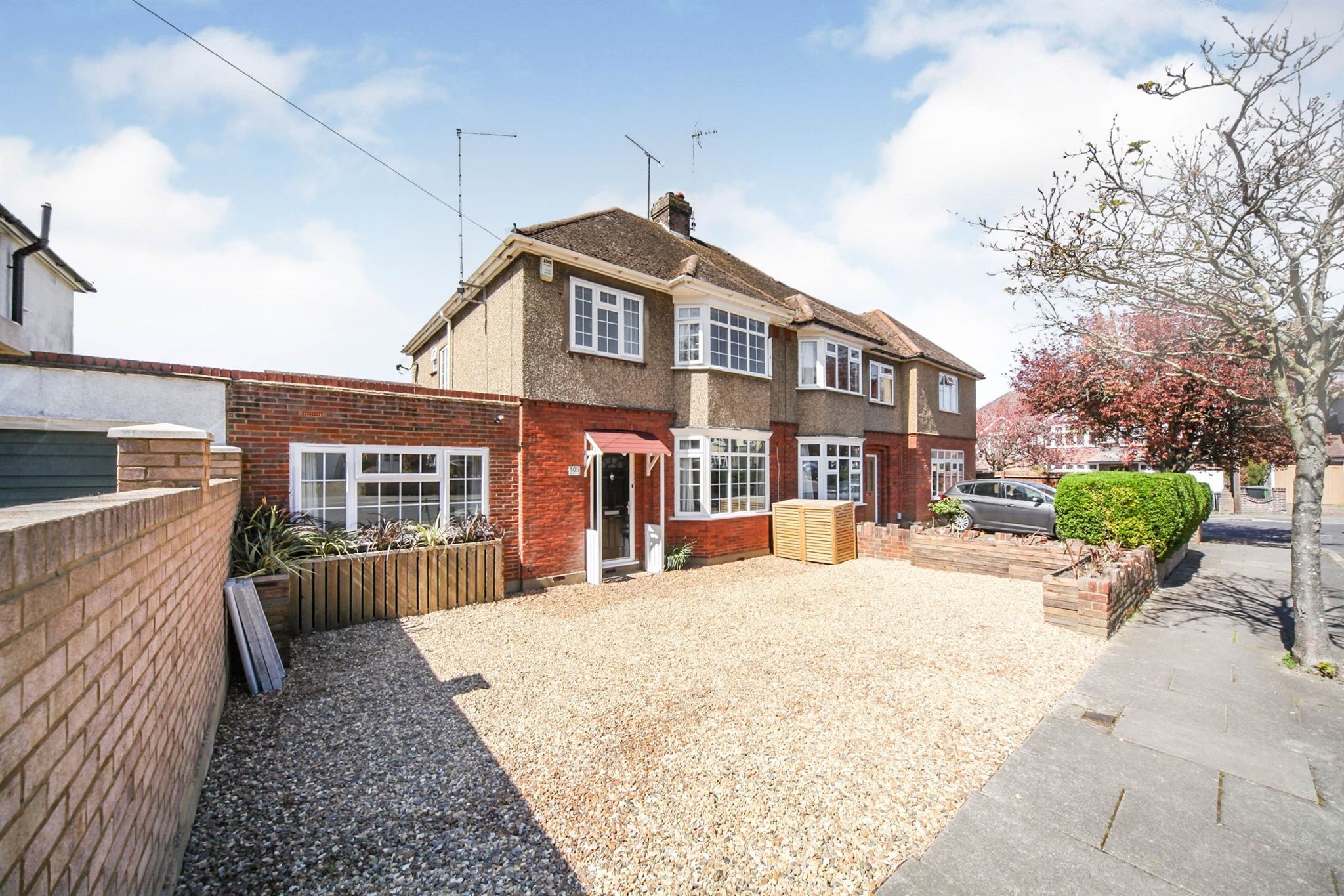 3 bed semidetached house for sale in Manton Drive, Luton LU2 Zoopla