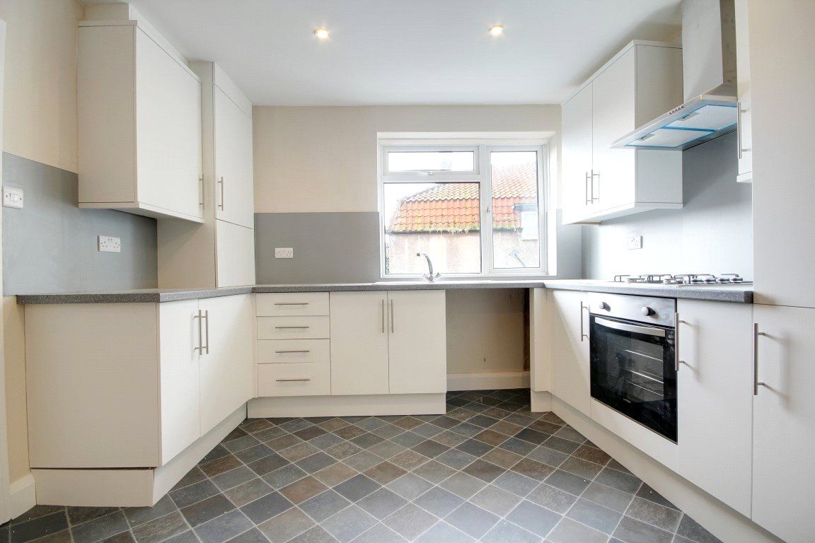 2 bed flat to rent in Goring Road, Worthing, West Sussex BN12 Zoopla