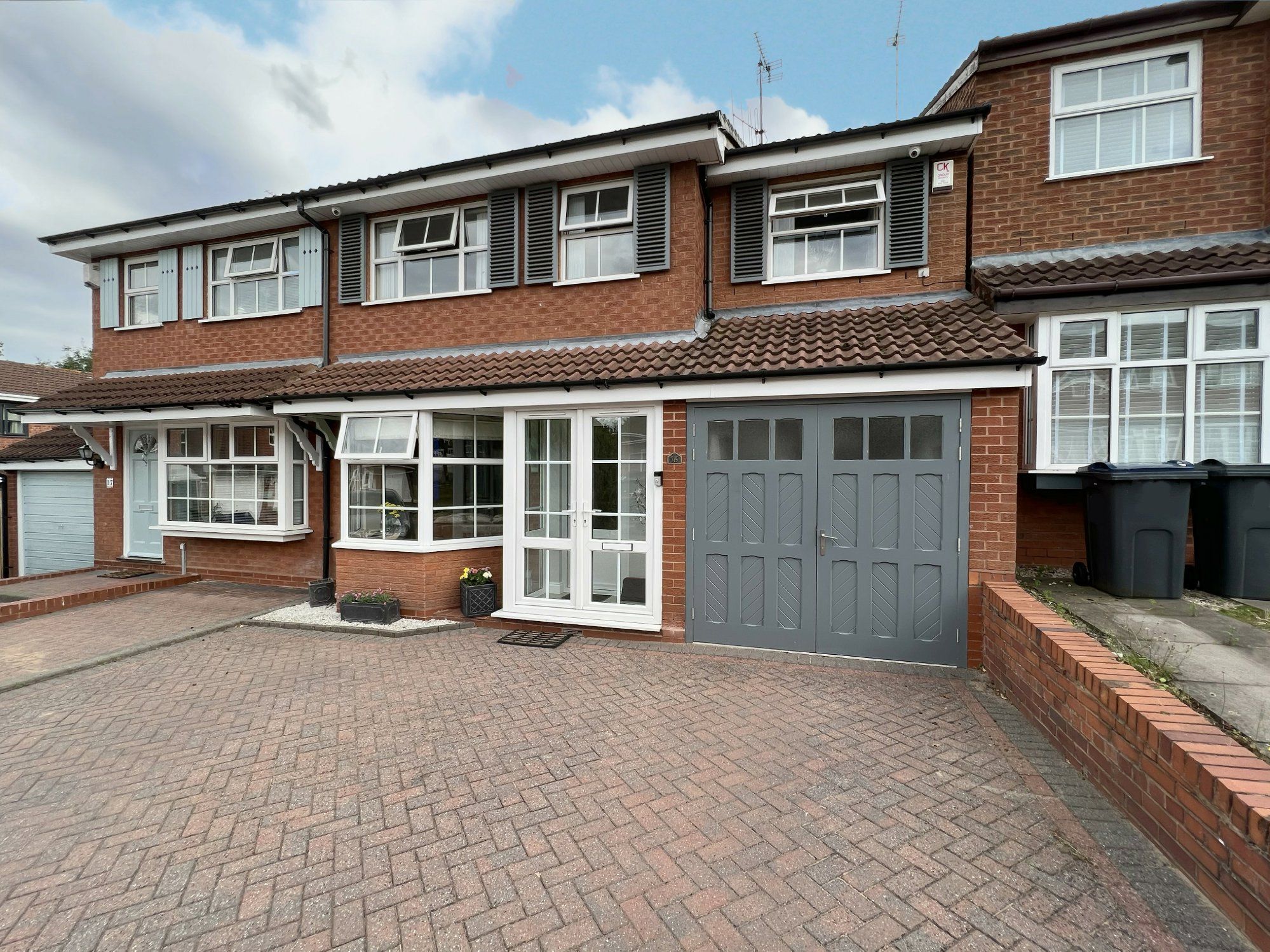 4 bed semidetached house for sale in Mortimers Close, Birmingham B14