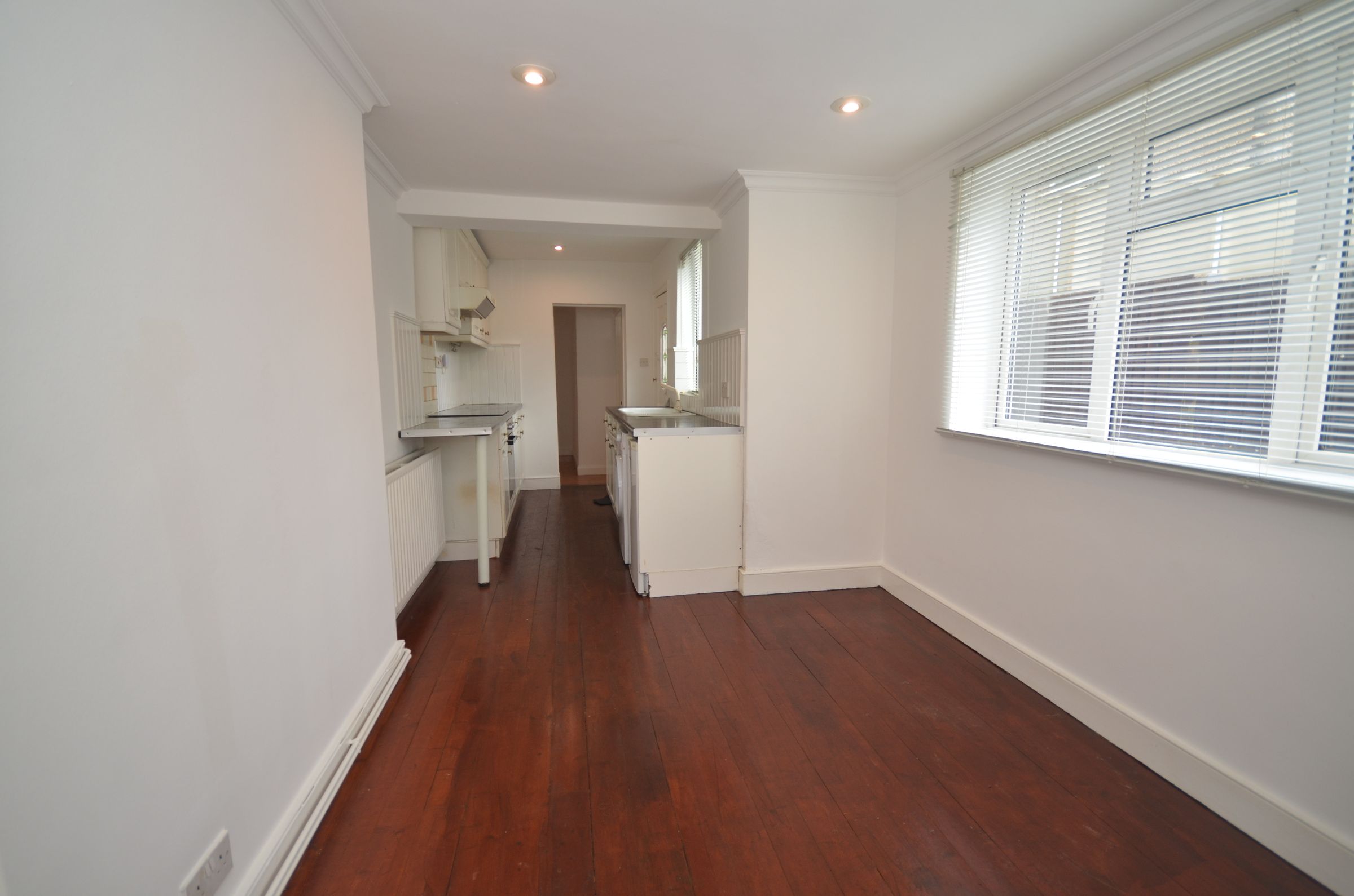 2 bed flat to rent in Whitehorse Lane, South Norwood SE25 Zoopla