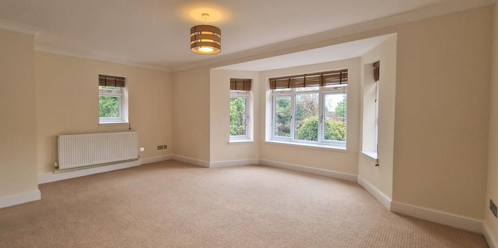 2 bed flat to rent in Susans Wood, Chislehurst BR7 Zoopla