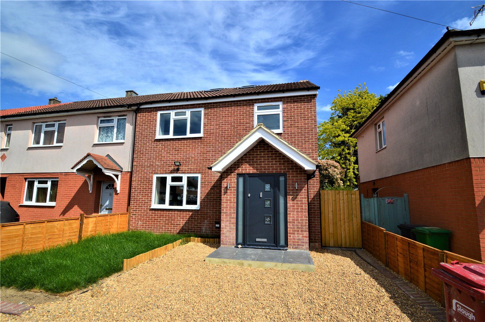 4 bed end terrace house for sale in Gosling Road, Langley, Berkshire