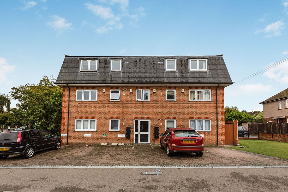 2 bed flat for sale in Hillside Avenue, Gravesend, Kent DA12 Zoopla