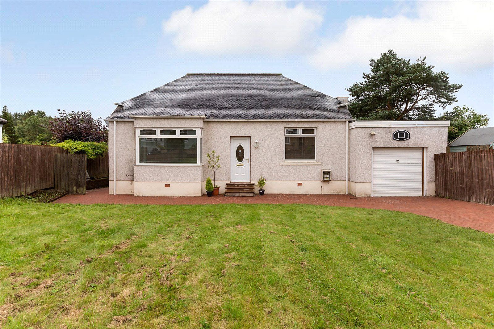 3 bed bungalow for sale in Carlisle Road, Cleland, Motherwell, North