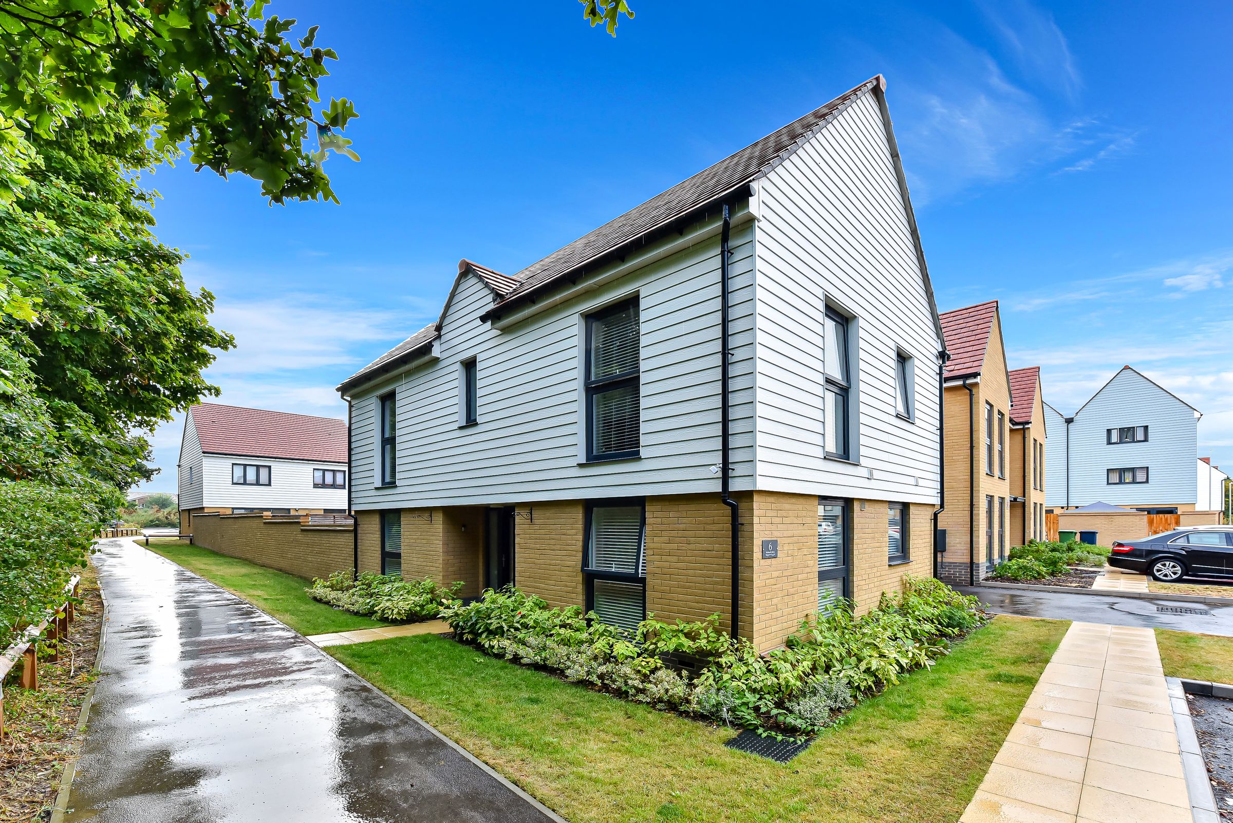 3 bed detached house for sale in Brickearth Mews, Faversham, Kent. ME13 Zoopla