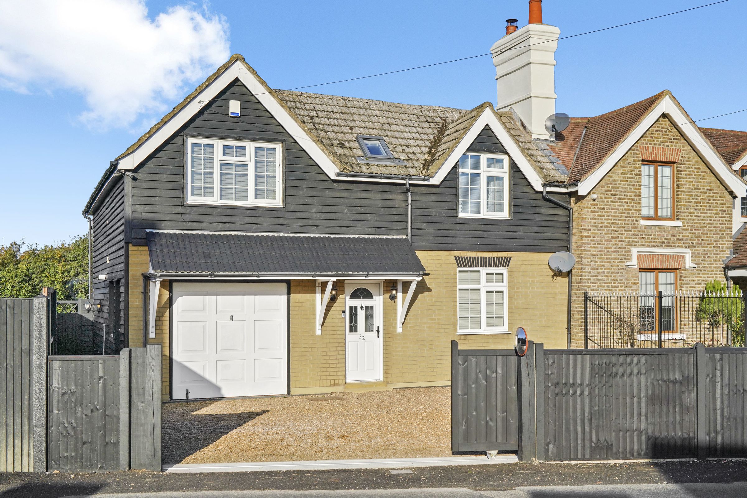 4 bed semidetached house for sale in Woodgreen Road, Waltham Abbey EN9
