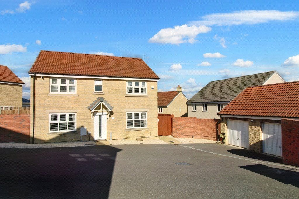 5 bed detached house for sale in Eltham Close, The Grange, Swindon