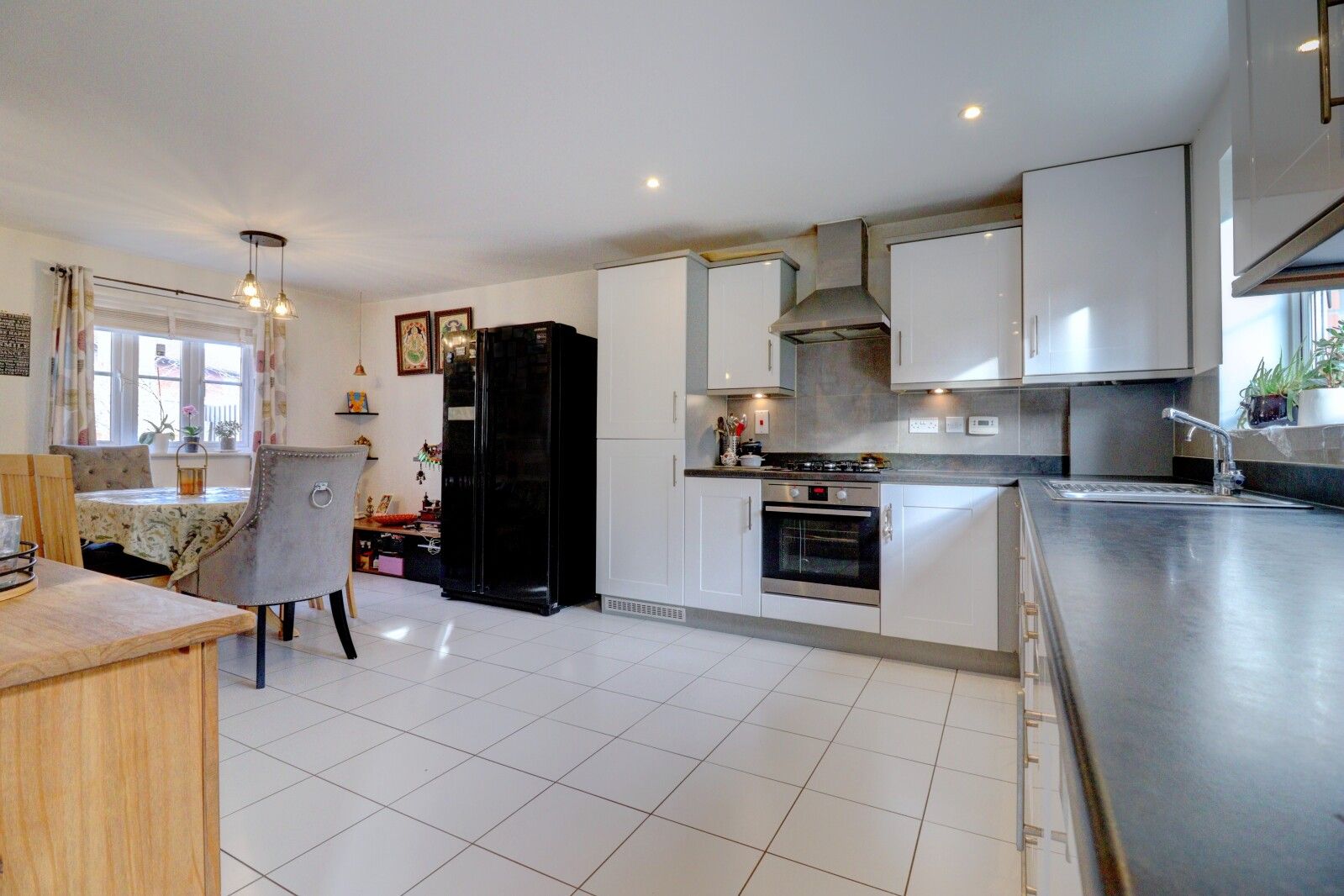 4 bed detached house for sale in Wellesbourne Crescent, High