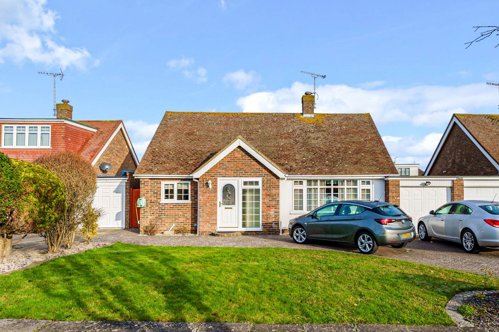 2 bed detached bungalow for sale in Hawke Close, Rustington BN16 Zoopla