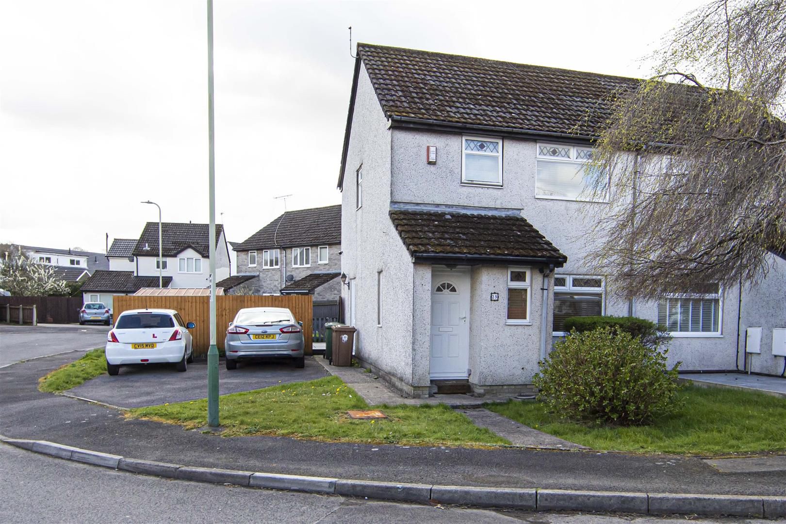 3 bed semidetached house for sale in High Close, Nelson, Treharris