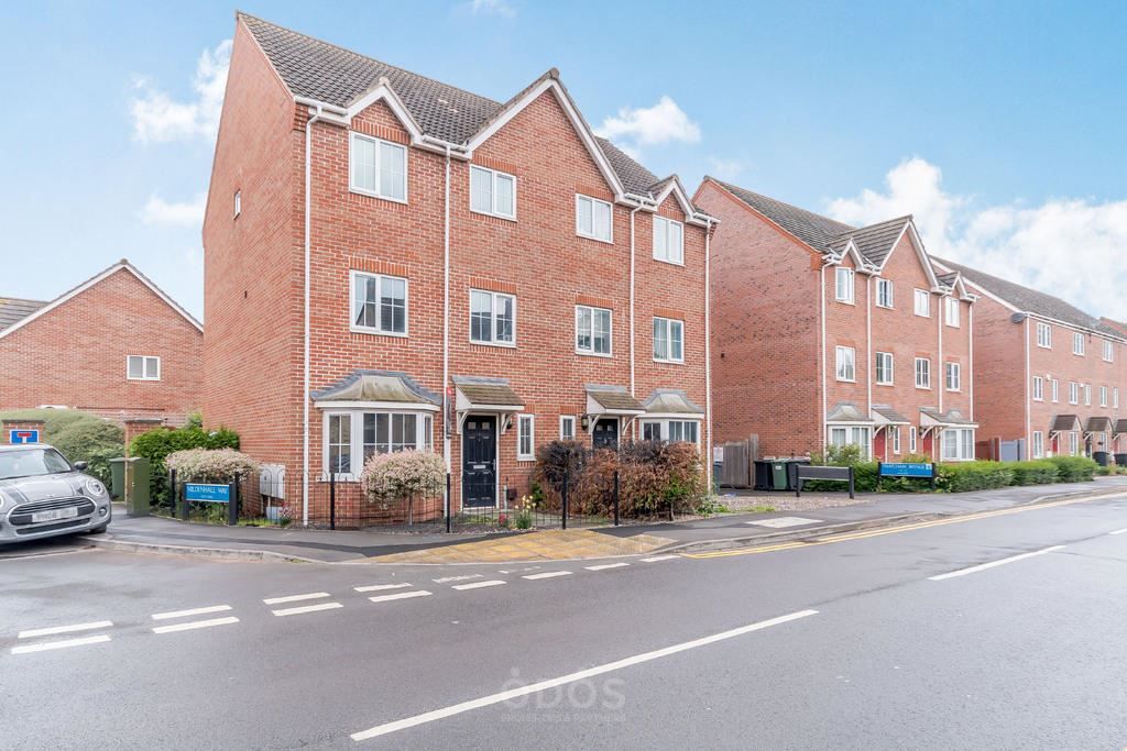 4 bed semidetached house for sale in Thatcham Avenue Kingsway