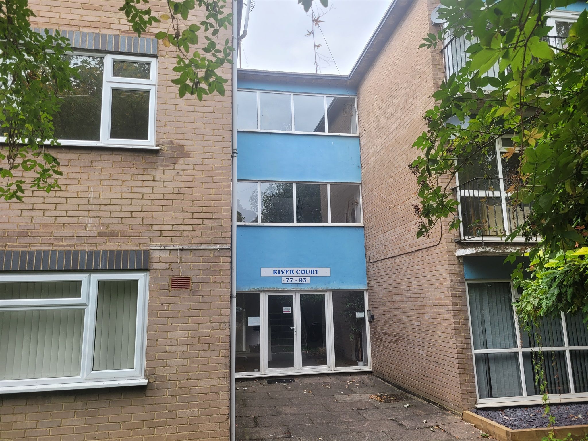 2 bed flat for sale in New Bedford Road, Luton LU3 Zoopla