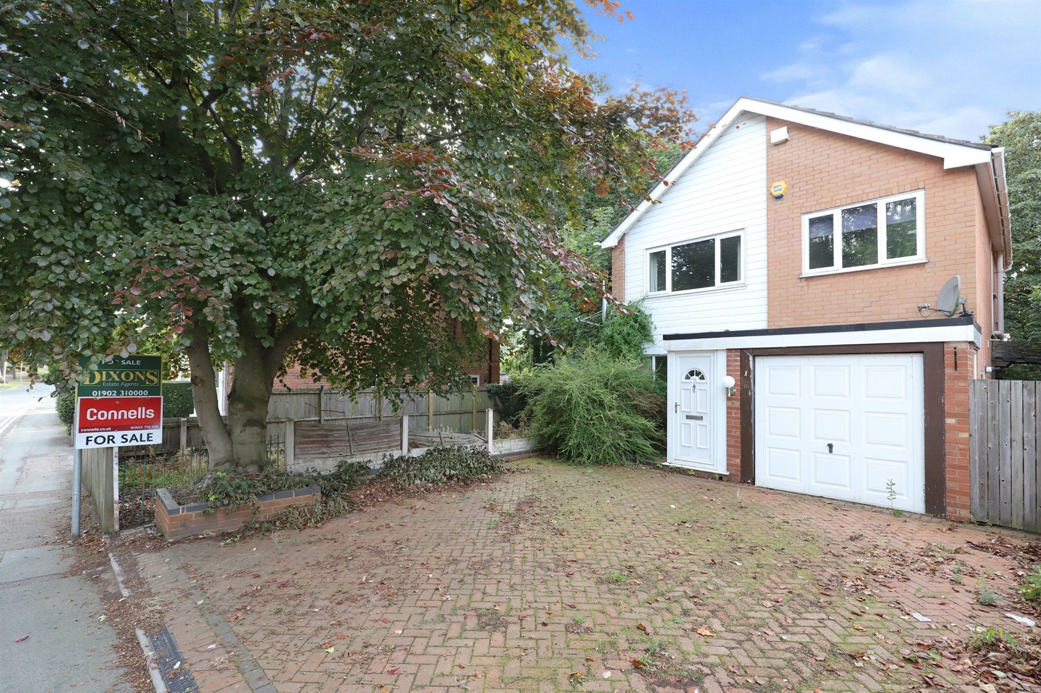 3 bed detached house for sale in Finchfield Hill, Finchfield