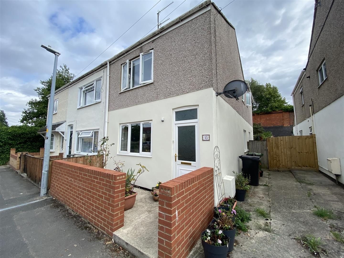3 bed end terrace house for sale in Hawkins Street, Rodbourne, Swindon