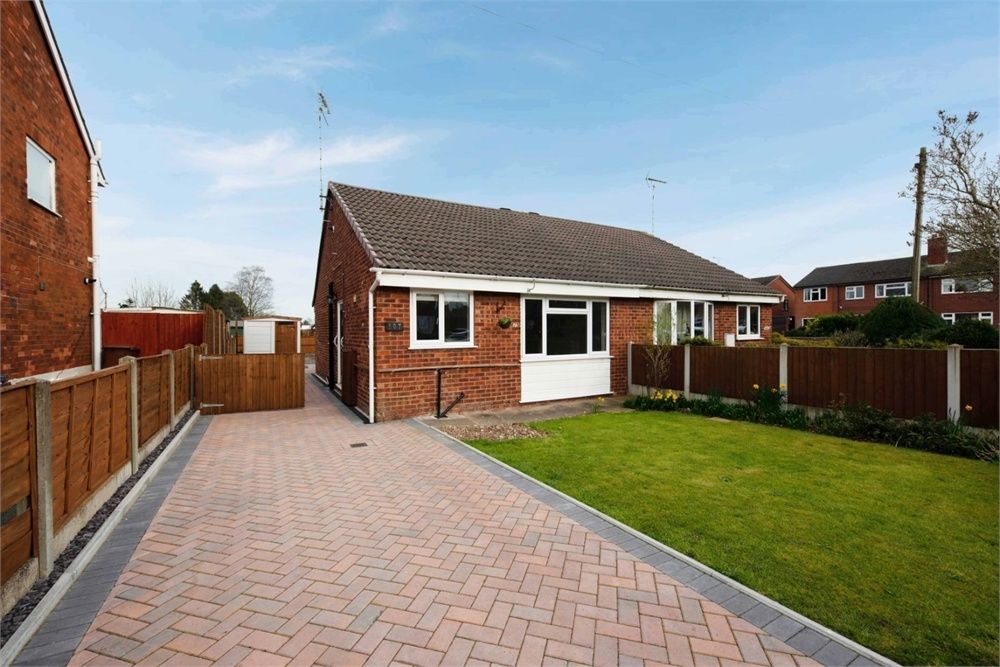 2 bed semidetached bungalow for sale in Bentley Road, Uttoxeter