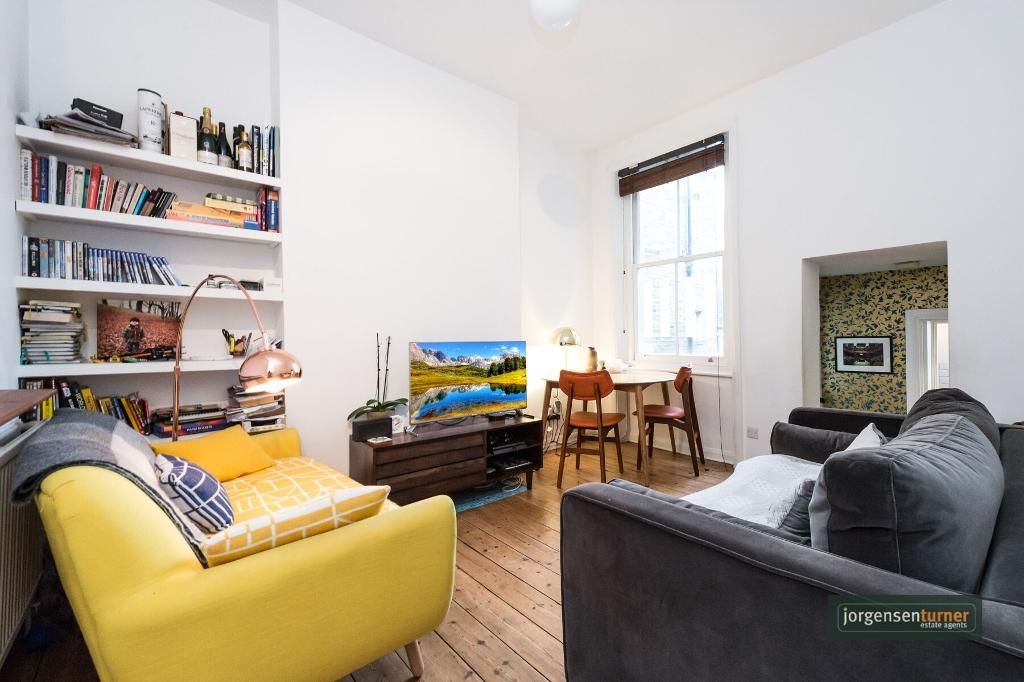 Ashmore Road, First Floor Flat, Queens Park, London W9