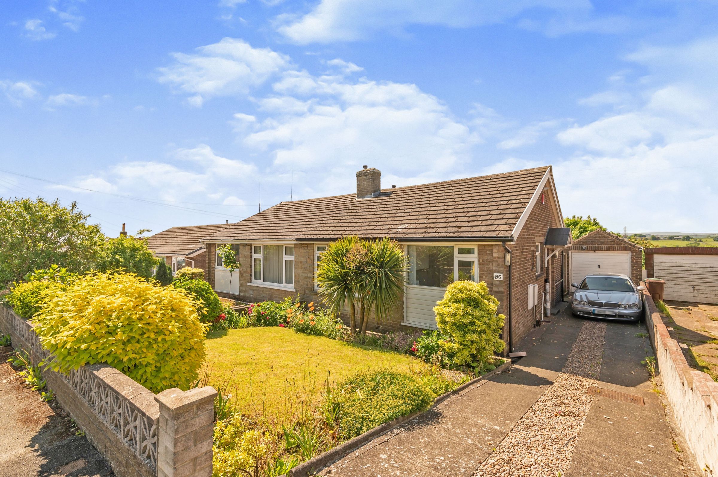 2 bed semidetached bungalow for sale in St. Abbs Drive, Bradford BD6