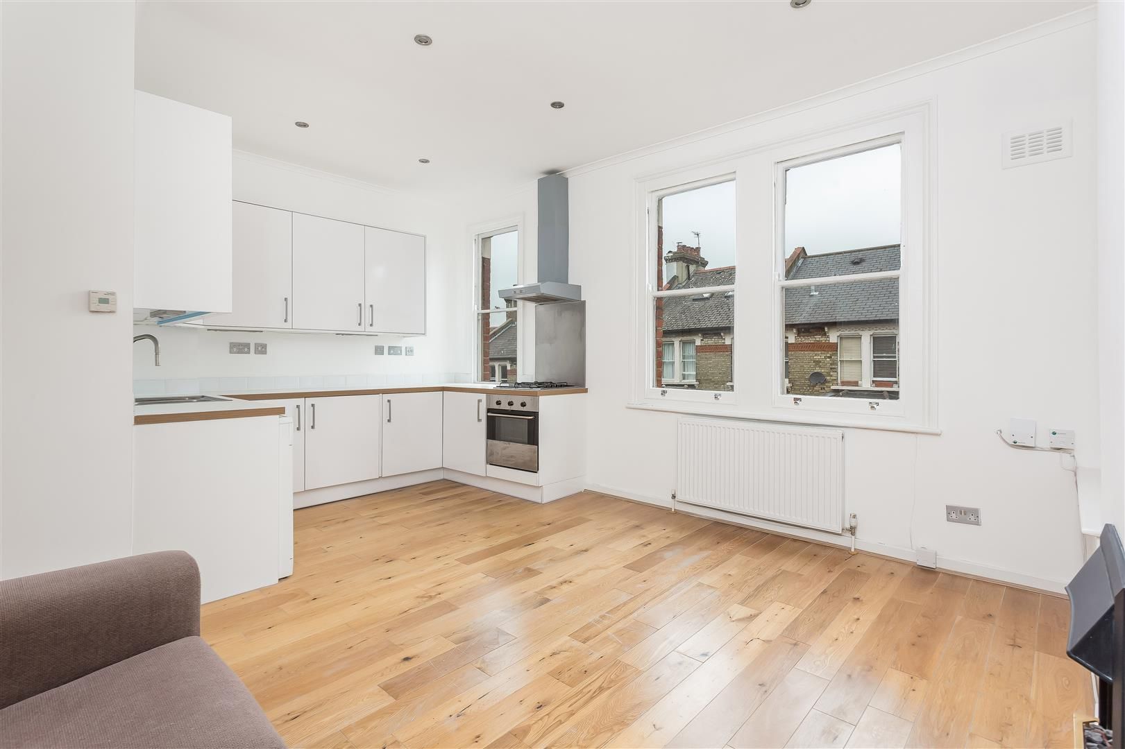 2 bed flat to rent in Gascony Avenue, London NW6 Zoopla