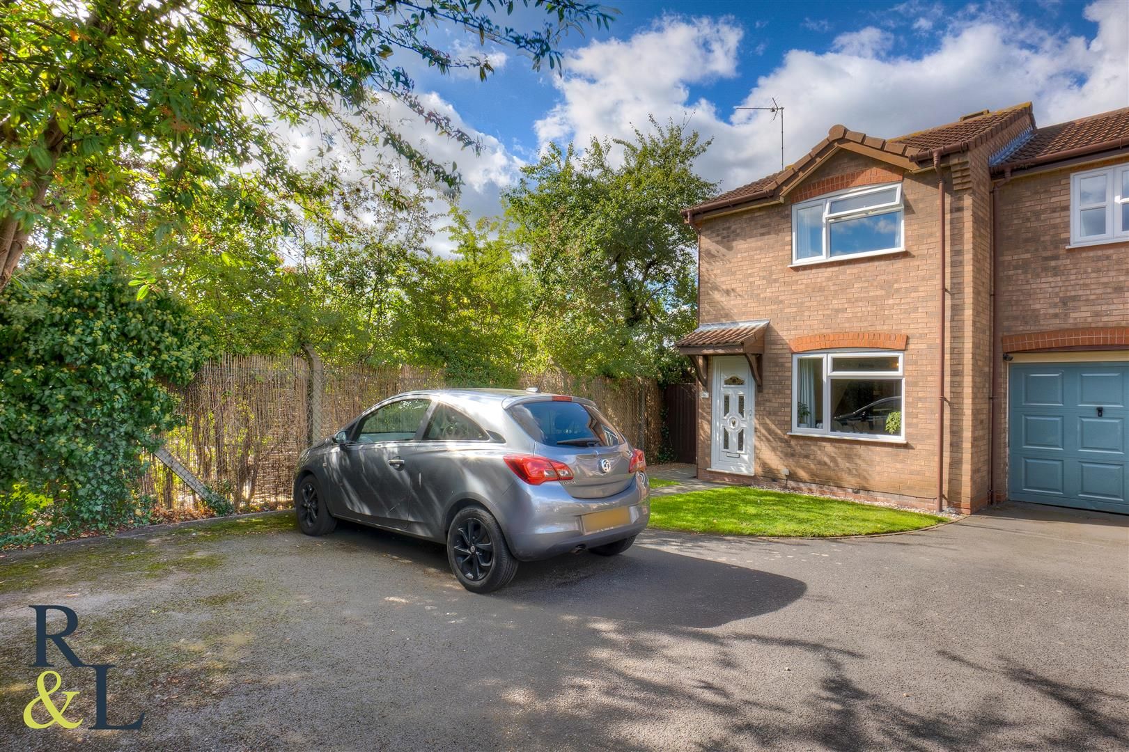 2 bed end terrace house for sale in Mayflower Close, West Bridgford, Nottingham NG2 Zoopla