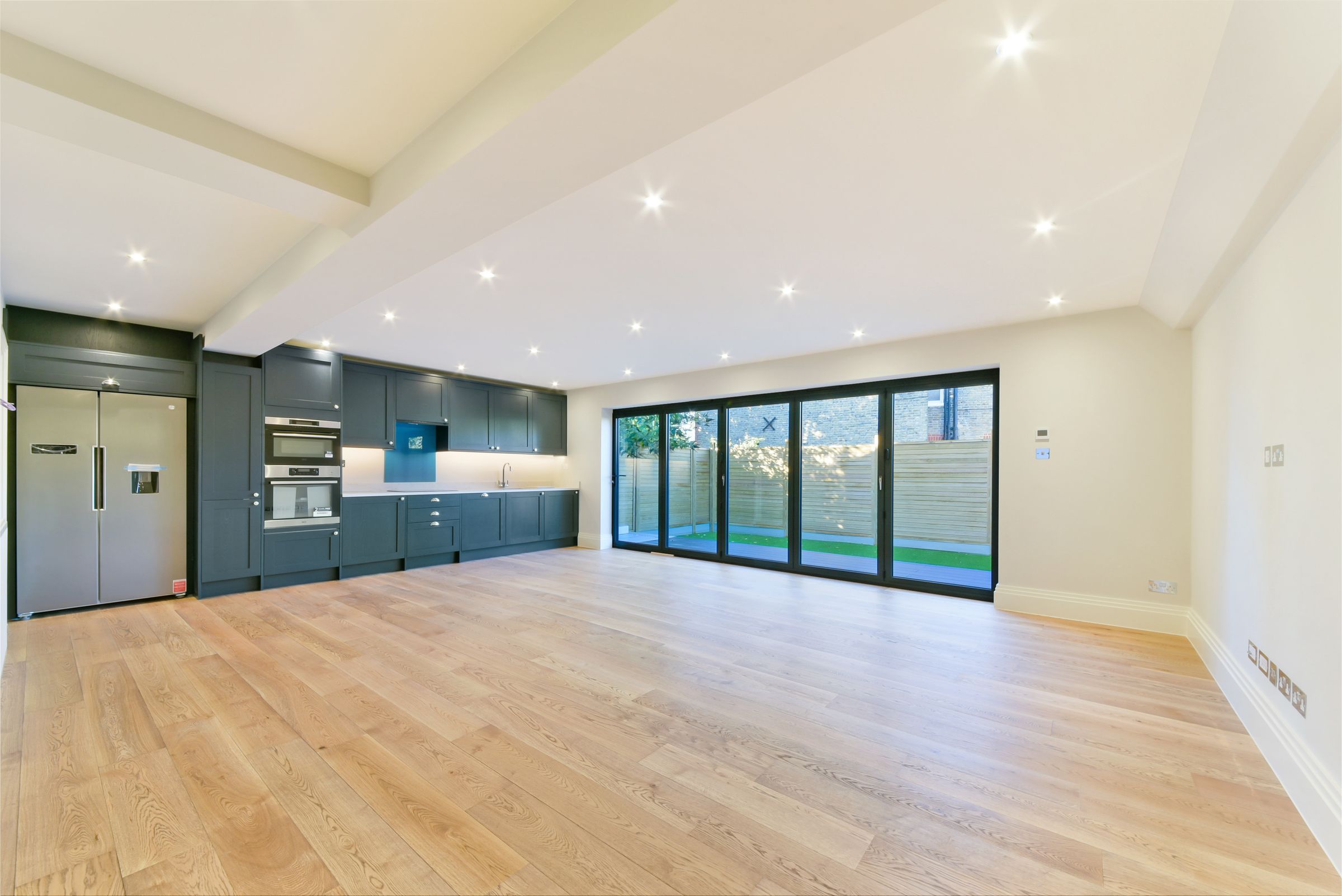 3 bed flat for sale in Fulham Palace Road, London SW6 Zoopla