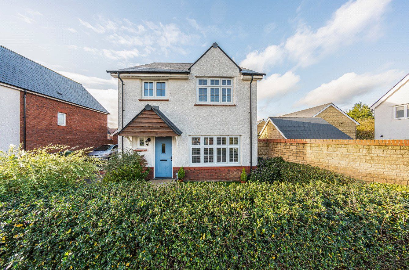 4 bed detached house for sale in Homington Avenue, Coate, Swindon