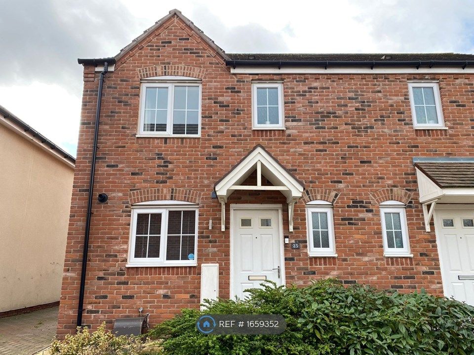 3 bed semidetached house to rent in Kingcup Close, Catshill