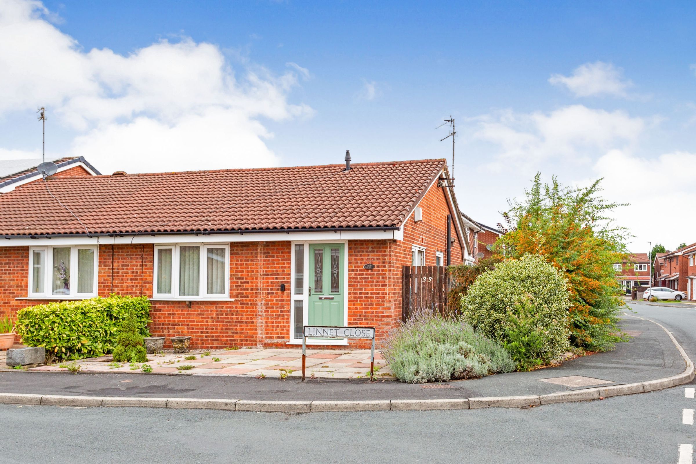 2 bed bungalow for sale in Close, Audenshaw, Manchester, Greater
