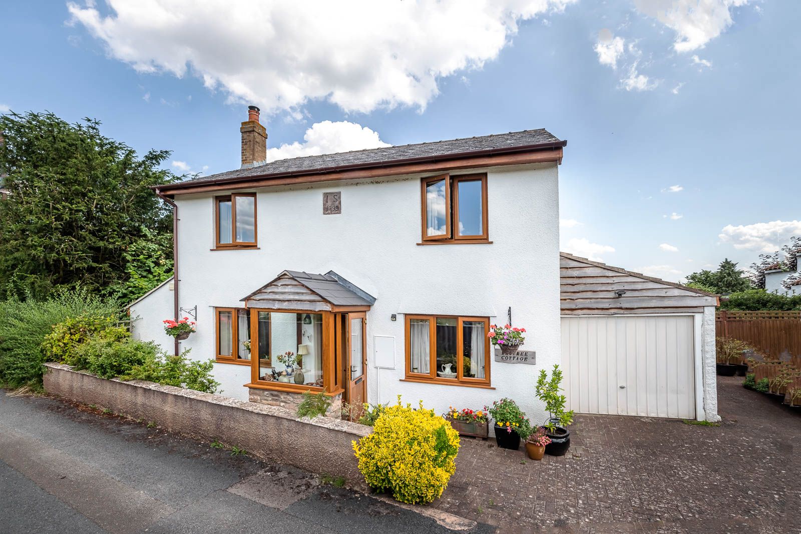 3 bed cottage for sale in Riverside Lane, Broadoak, NewnhamOnSevern
