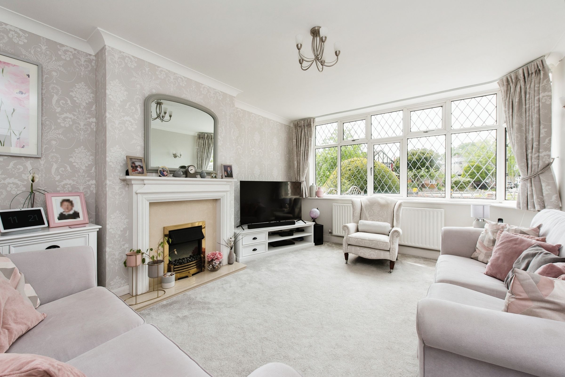 6 bed semidetached house for sale in Brockenhurst Avenue, Worcester