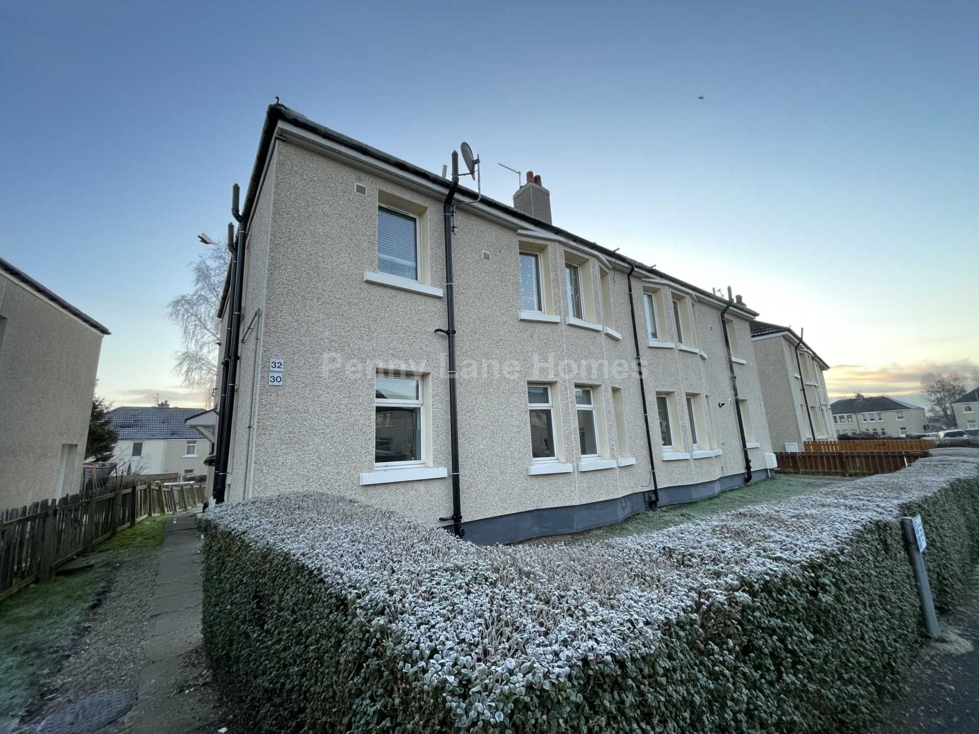 2 bed flat to rent in Lochfield Crescent, Paisley PA2 Zoopla
