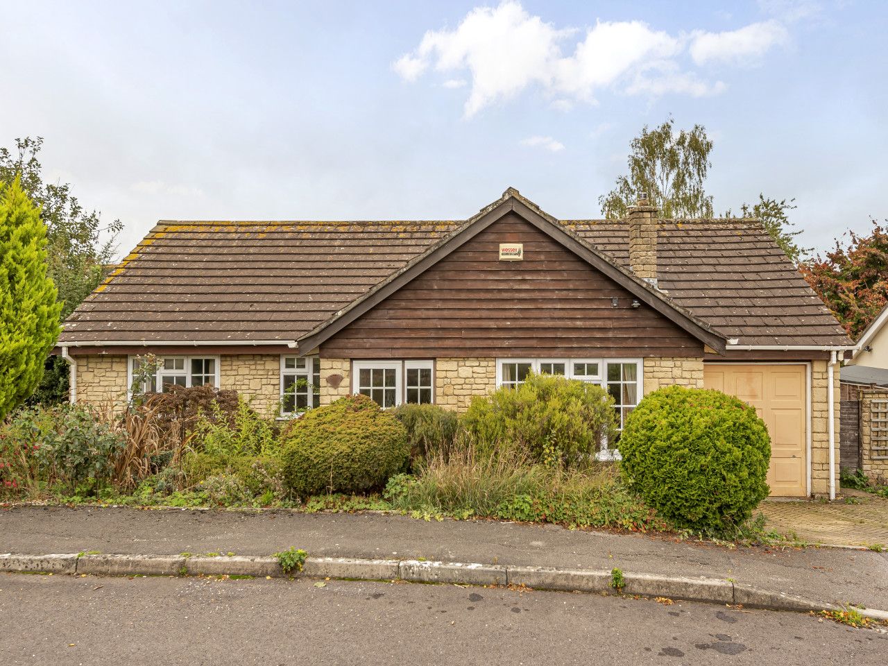 3 bed bungalow for sale in Burges Close, Marnhull, Sturminster Newton, Dorset DT10 Zoopla