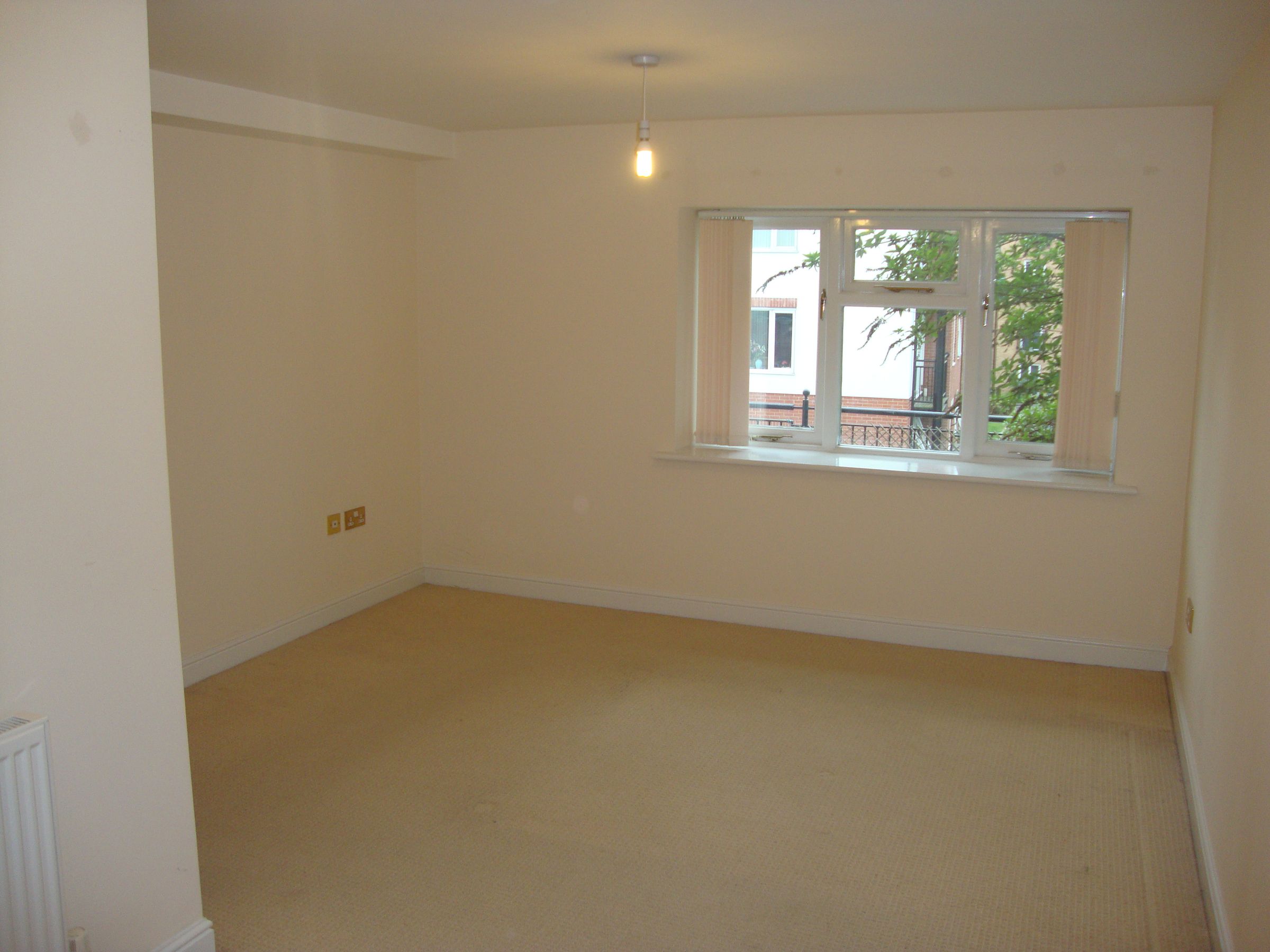1 bed flat to rent in Honeywell Close, Oadby, Leicester LE2 Zoopla