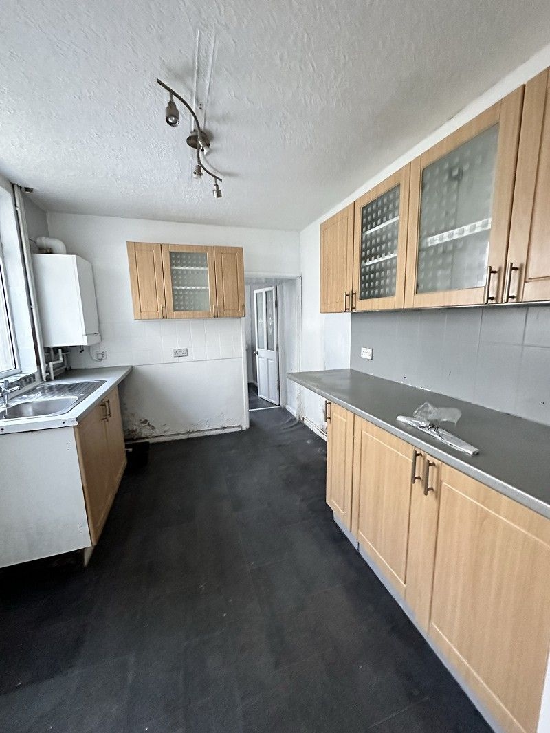 4 bed property for sale in Trehafod Road, Pontypridd, Rhondda Cynon