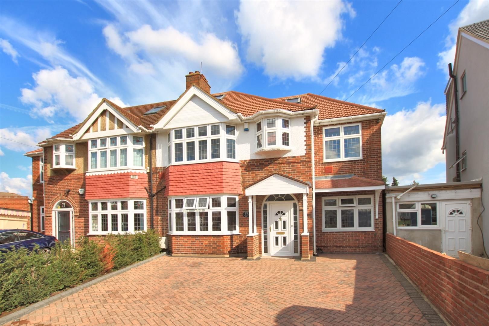 5 bed semidetached house for sale in Burns Way, Heston TW5 Zoopla