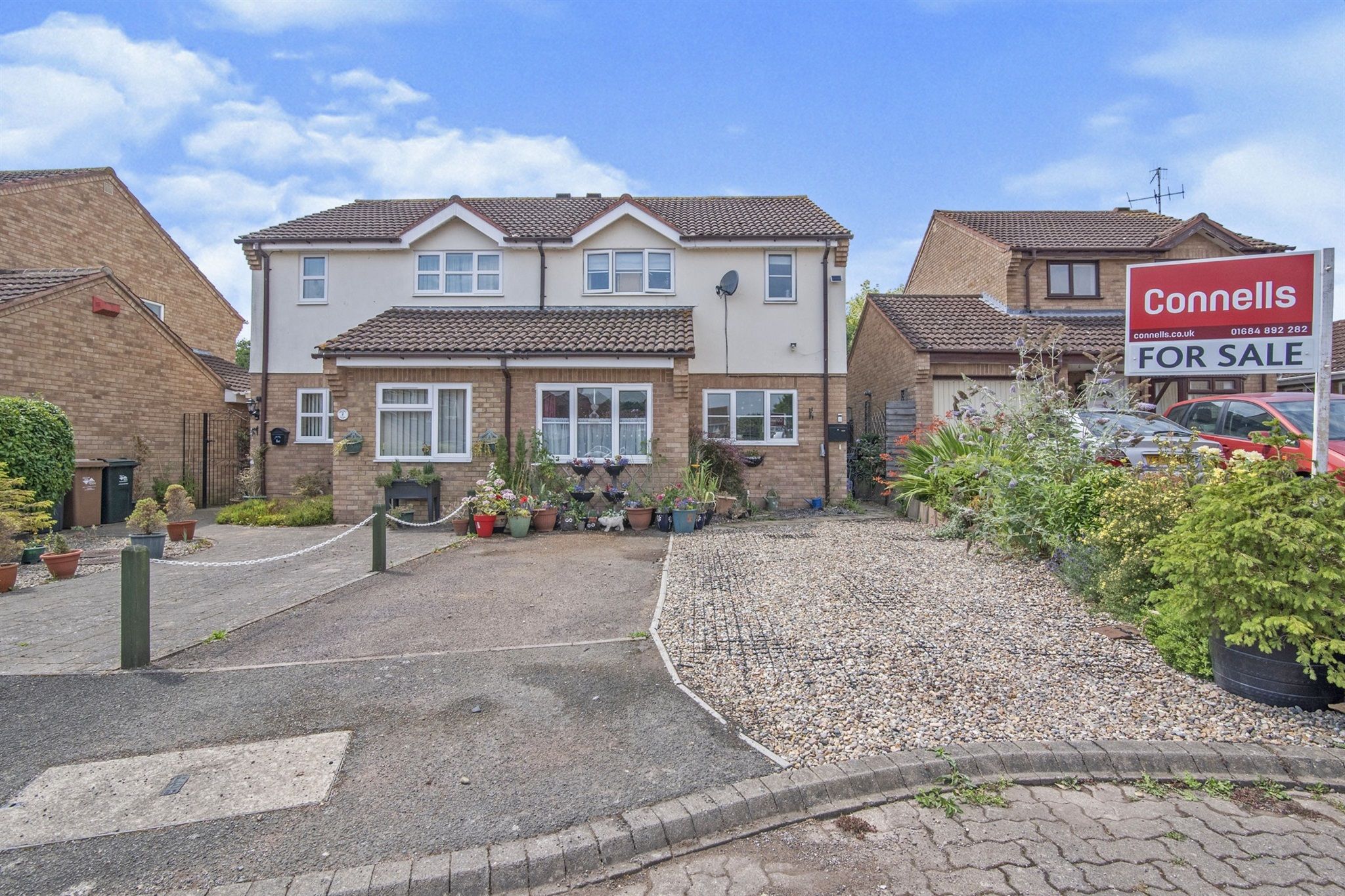 3 bed semidetached house for sale in Trefoil Close, Malvern WR14 Zoopla