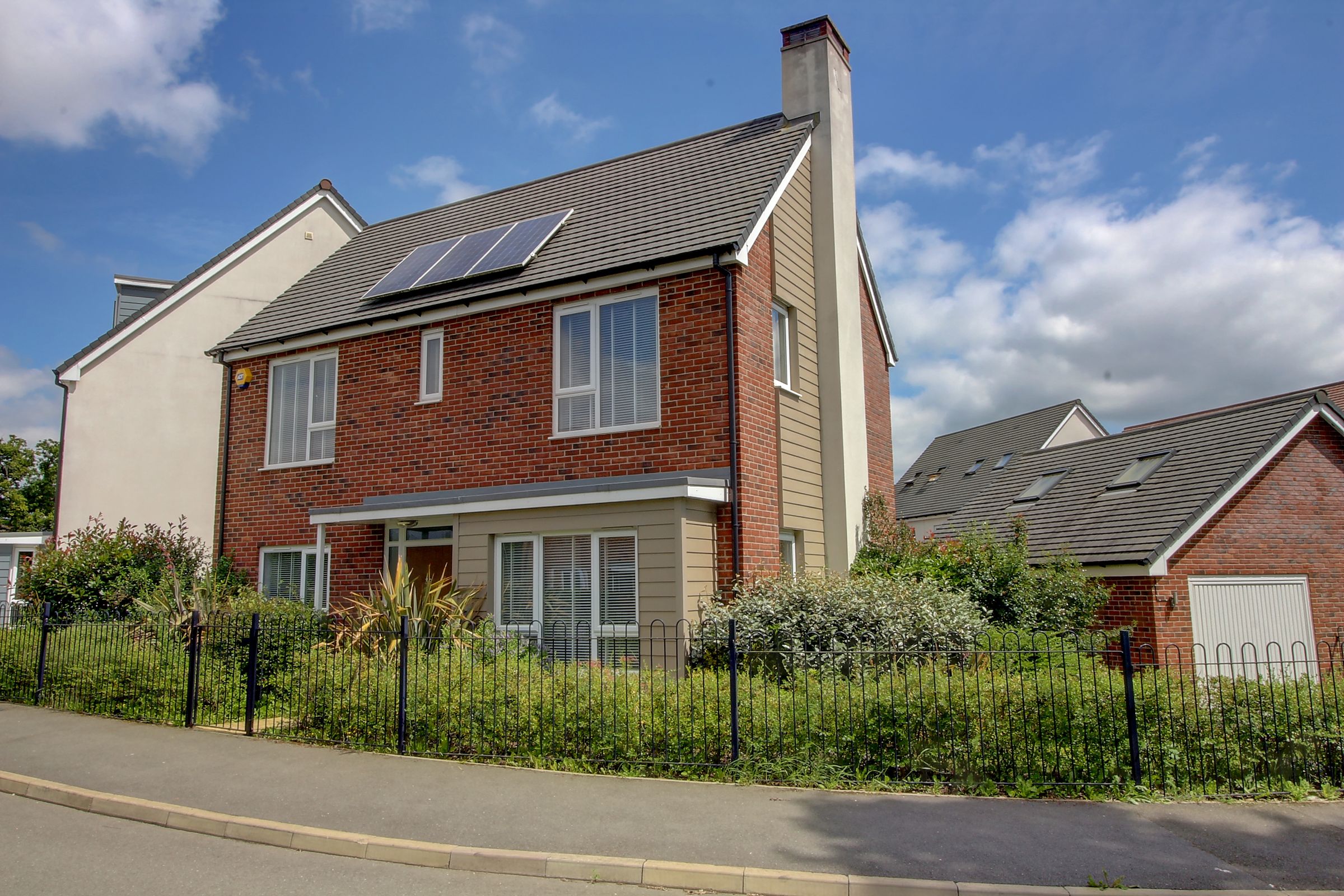 Private Road, Standard Hill, Coalville LE67